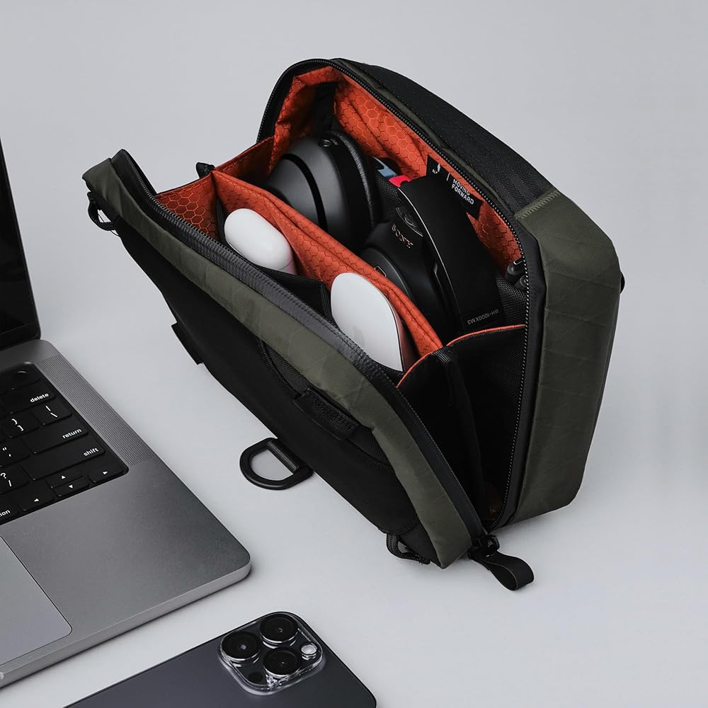 ALPAKA Elements Tech Case Max ガジェット ケース ALPAKA Elements Tech Case Max – hält Sie aufgeräumt